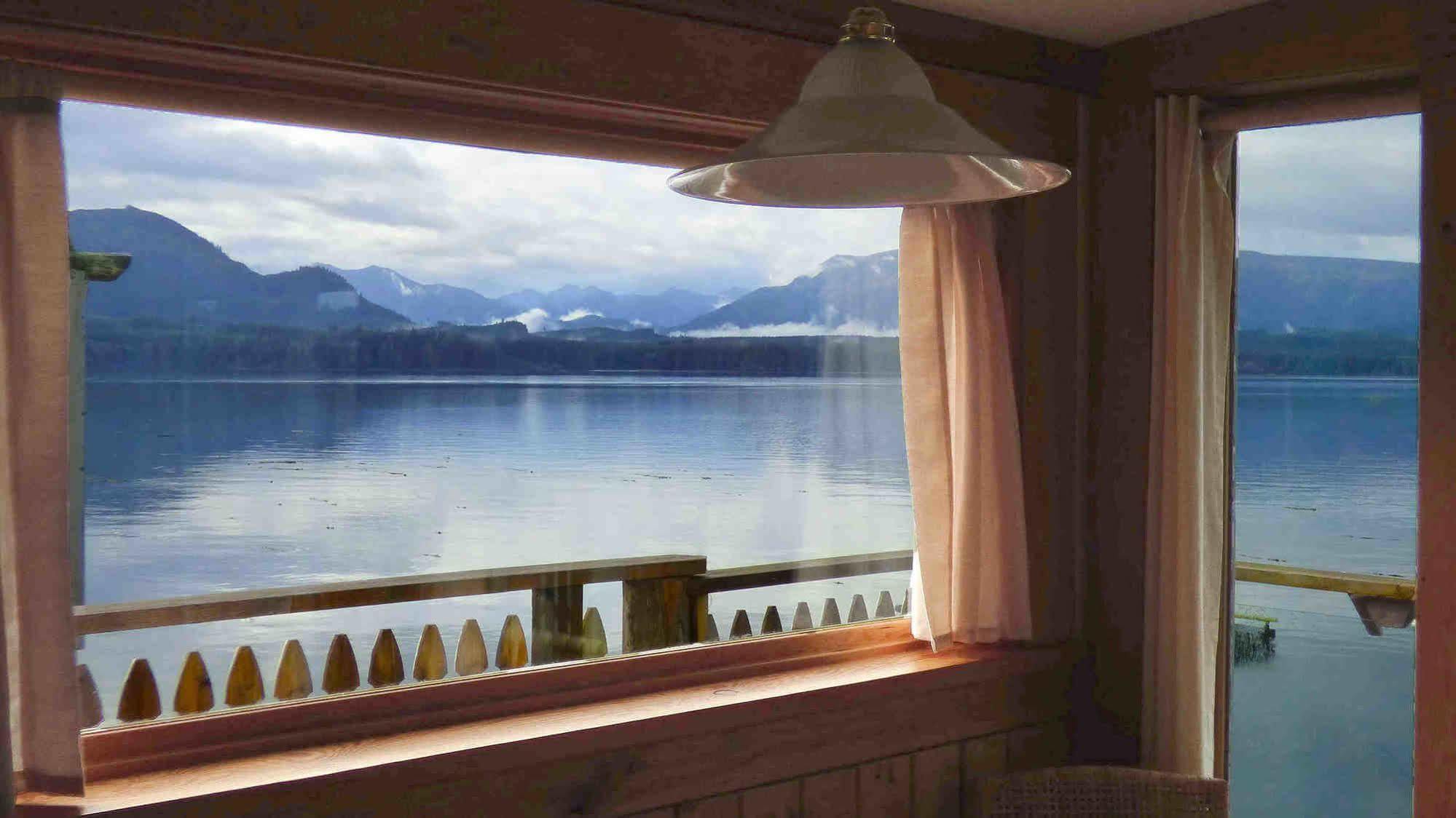 Seine Boat Inn Алерт-Бей Экстерьер фото